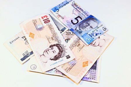 currency-1205892_640.jpg